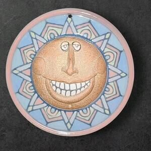 Vintage Art Pottery Sun Face Wall Pocket Decor Sunface Folk Art 7.5"‎